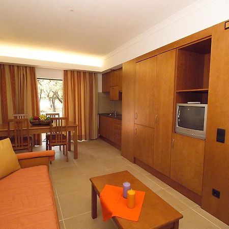 קווארטיירה Apartamentos Alvaflor מראה חיצוני תמונה