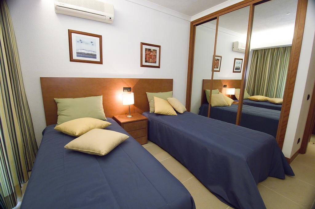 קווארטיירה Apartamentos Alvaflor מראה חיצוני תמונה