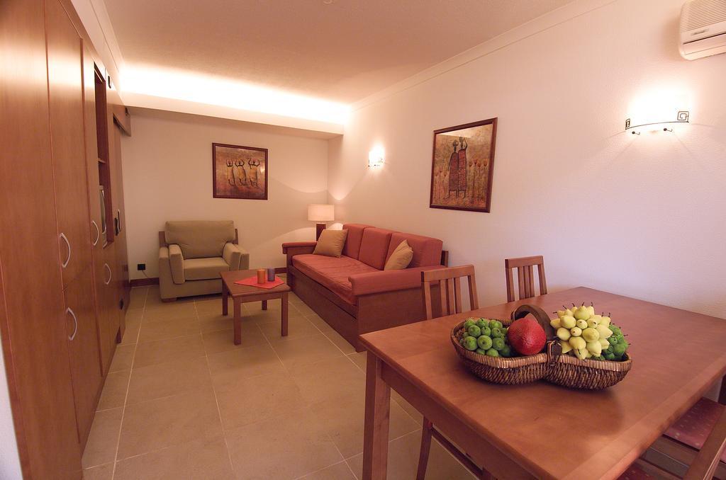 קווארטיירה Apartamentos Alvaflor מראה חיצוני תמונה